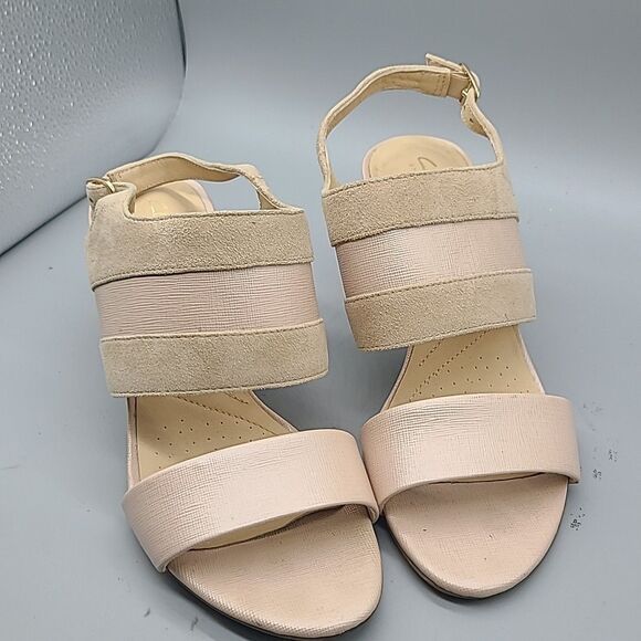 Clarks Womens Laureti Joy Cream Suede Heeled Sandals Slingback Sz 7 - Picture 3 of 9
